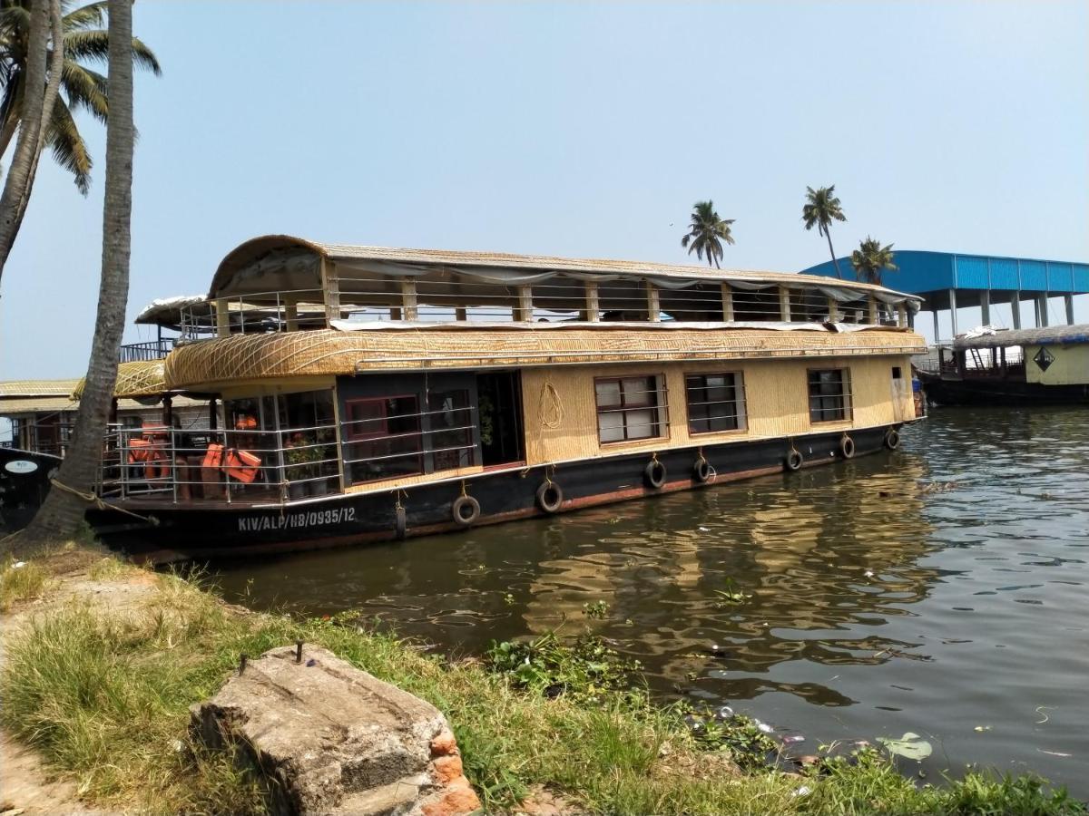 Ferienwohnung Agape Marari Mararikulam Exterior foto